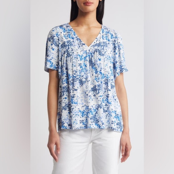 Caslon Blue and White Flutter Sleeve Blouse - Picture 2 of 12